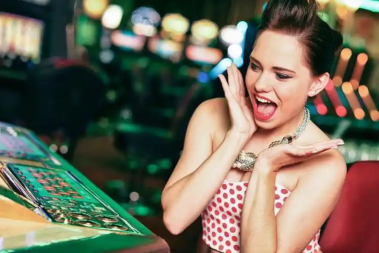 Leaderboard turnamen mingguan agen betting menampilkan peringkat pemain